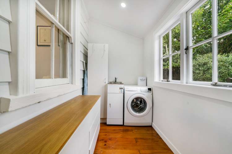 437 West Coast Road Glen Eden_15