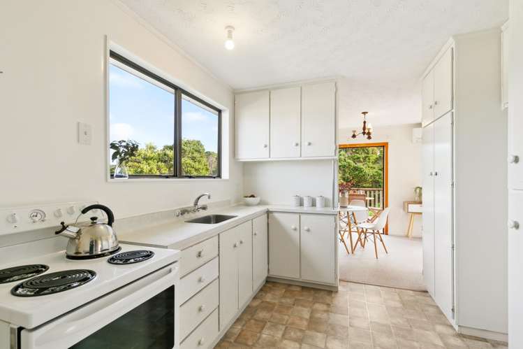 65 Percy Dyett Drive Karori_4