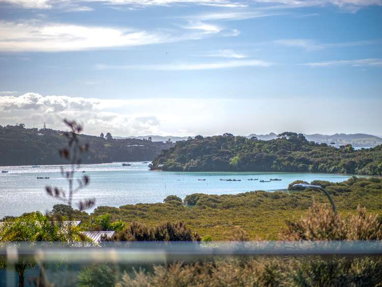 7 Toi Track Russell_34