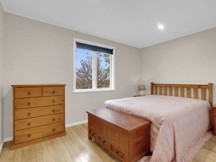 1054 Te Rahu Road 11385_11