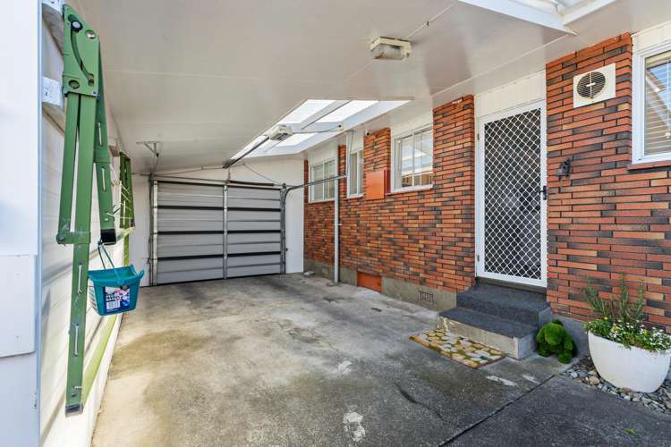 16 Lockhart Avenue Milson_24