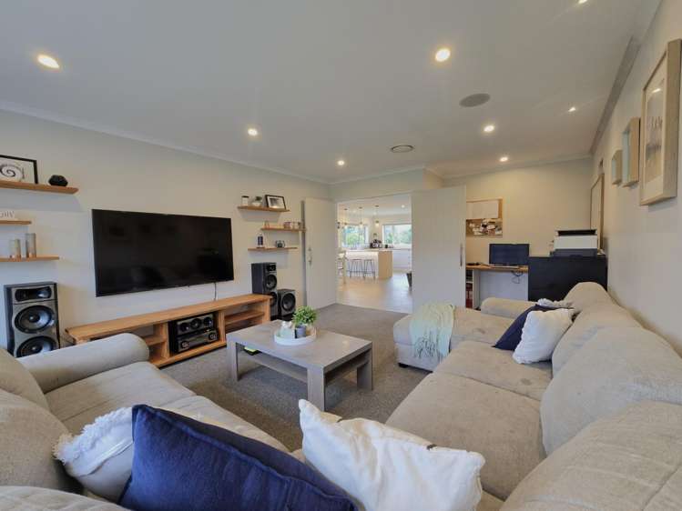 3 Pine Tree Road Kaniere_12