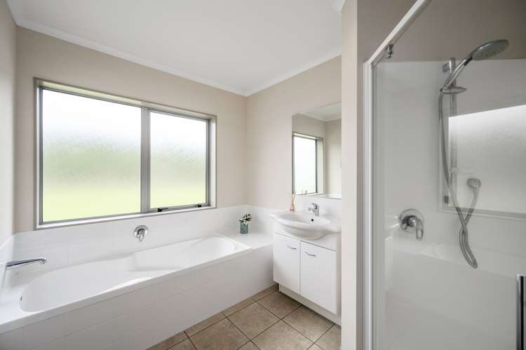 41 Pukeko Way Kinloch_15