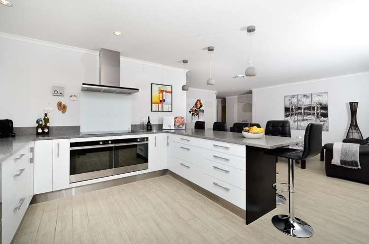 12 Jelas Drive Riverhead_11