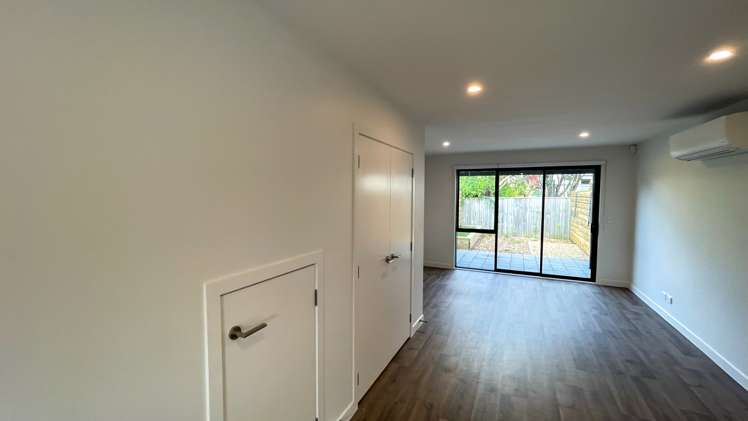 10 Whanui Place Māngere Bridge_17