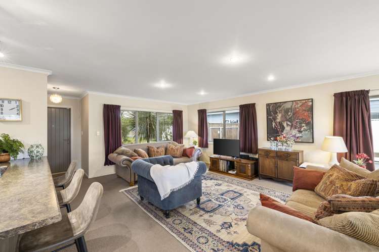 108 Solway Crescent_2