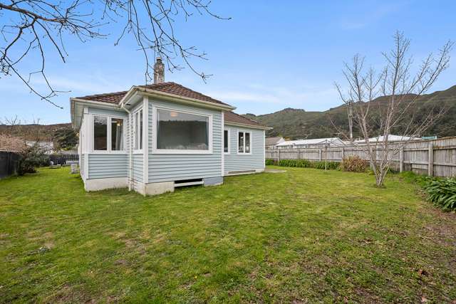 111 Waddington Drive Naenae_3