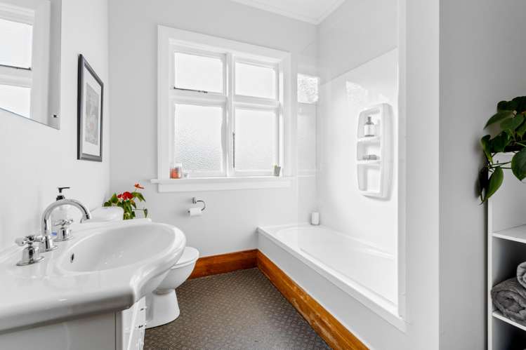 127 Forfar Street Clyde Hill_16