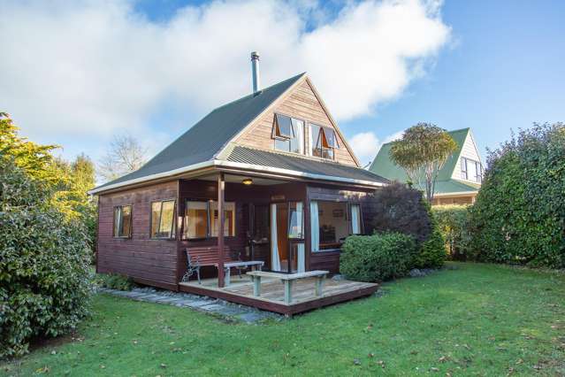 Charming cedar chalet