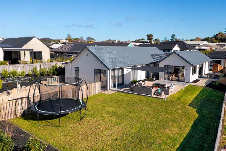 54 Les Wakefield Road_0