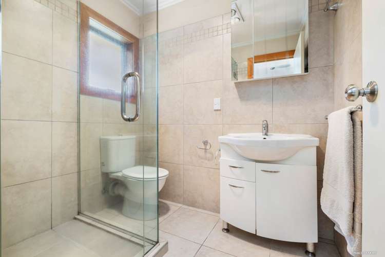 15 Gaylands Place Opaheke_6