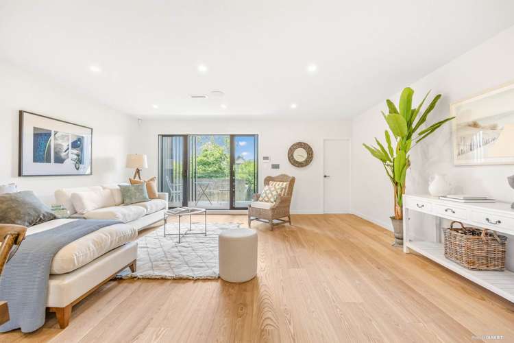 7/12 King Edward Avenue_2