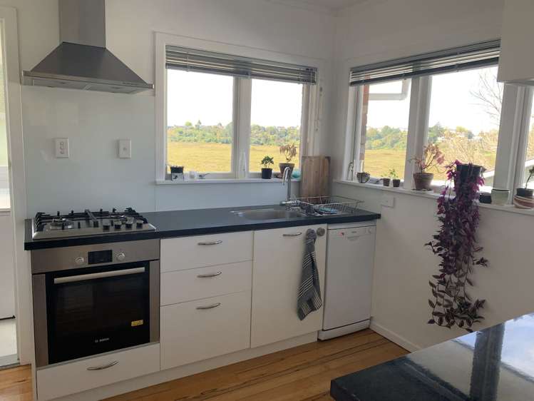 3/20 Saint Peters Street Northcote_11