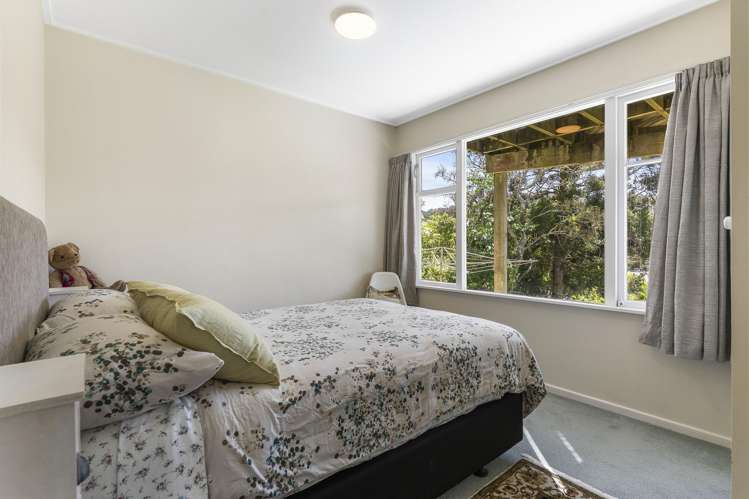 20 Collier Avenue Karori_21