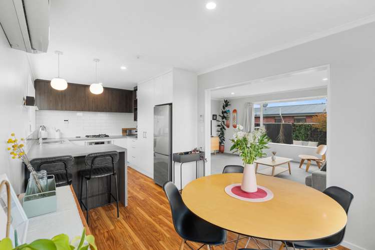 123 Gilberthorpes Road Hei Hei_7