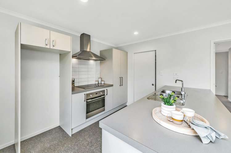 57 Farnborough Way Rolleston_5