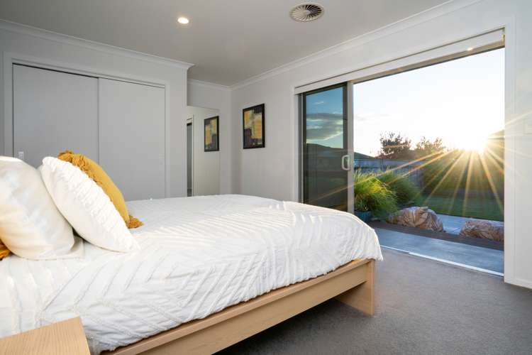 17 Henry Bell Close Leamington_16