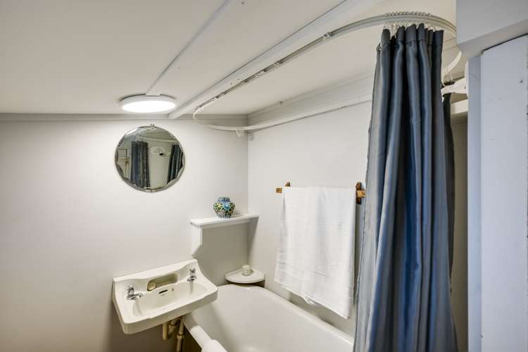 307 Southampton Street East Hastings_12