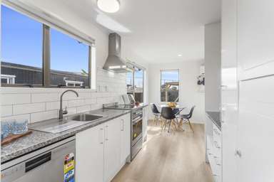 13 Mikasa Place_4