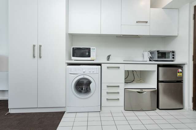 613/10 Waterloo Quadrant Auckland Central_1