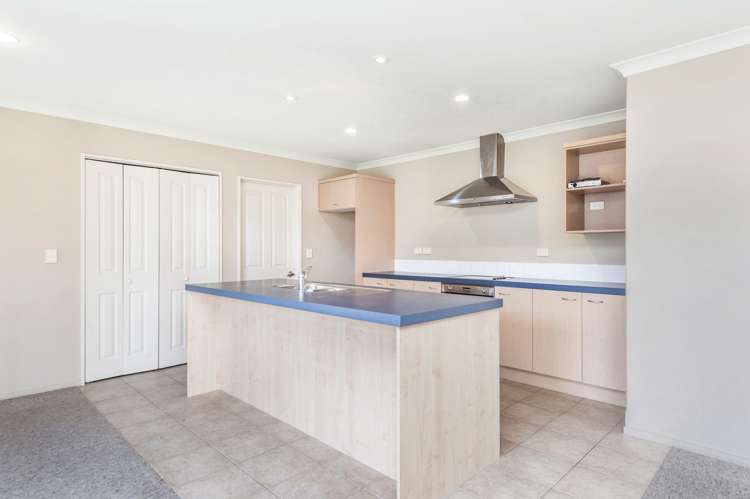 42 Wiltshire Drive Huntington_1