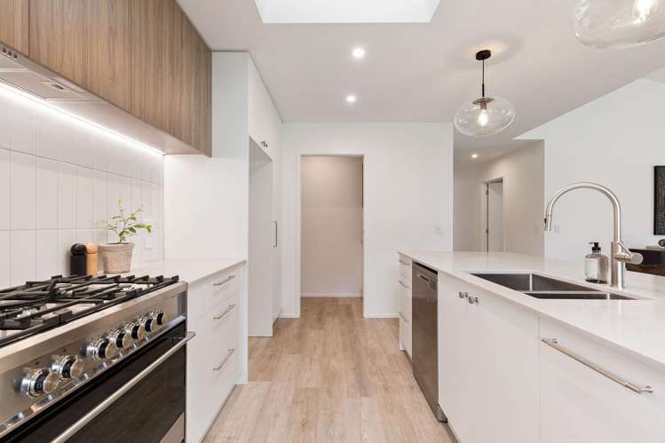 27 Grain Close Jacks Point_4