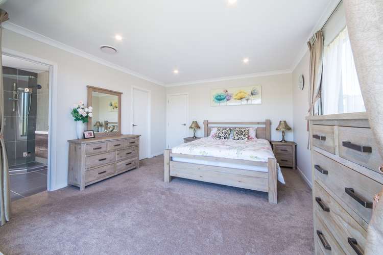 46 Remuremu Street Long Bay_17