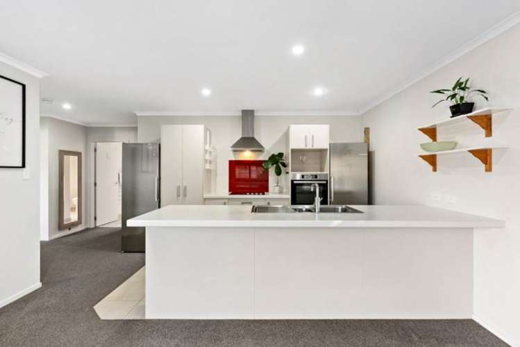 7 Puarangi Lane Stanmore Bay_17