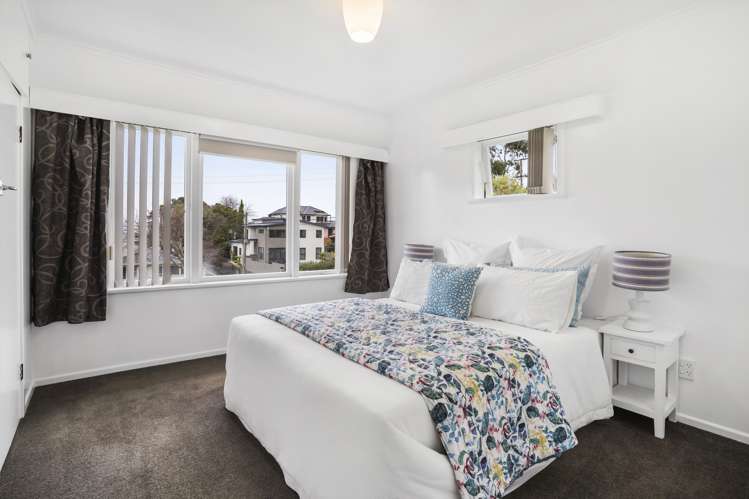 36 Hoskins Avenue Hillsborough_10