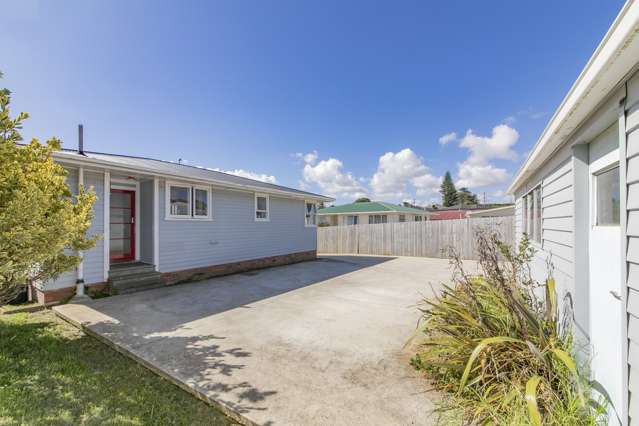 127 Tidal Road Mangere_2