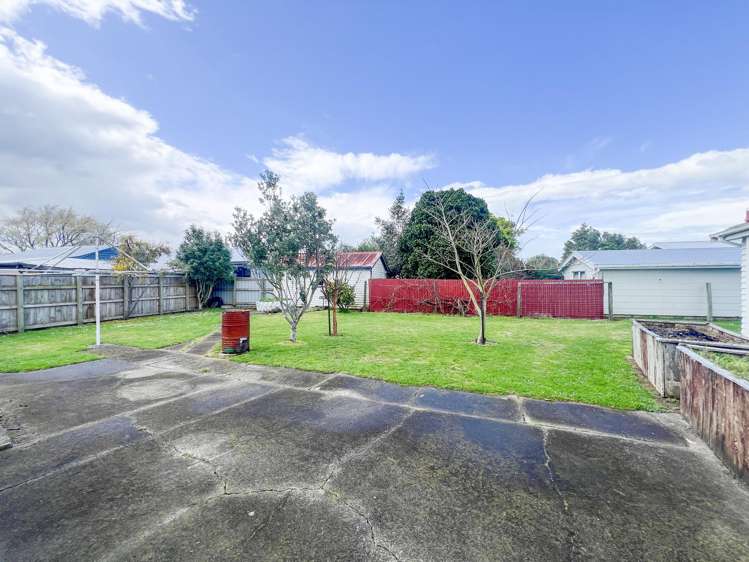 37 Christian Street Dannevirke_24