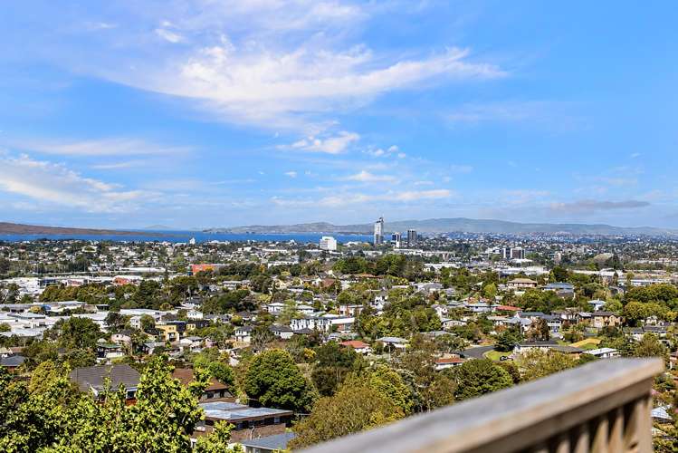 2/9 Sunset Road Totara Vale_15