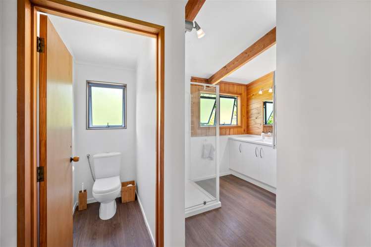 85 Bishop Road Parapara_17