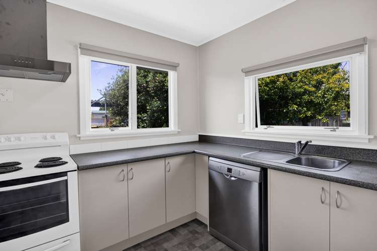 1354 Devon Road Waitara_5