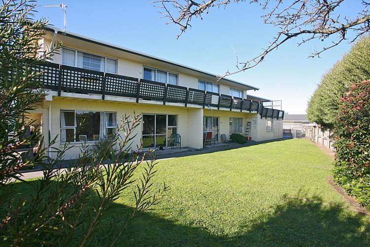 2 Douglas Street Lincoln_0