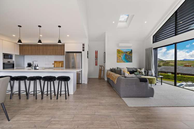 3A Rannoch Drive Jacks Point_6