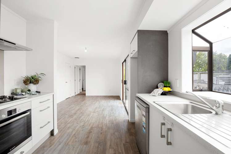 32 Cromwell Drive Fitzroy_10