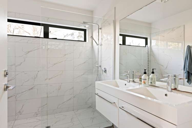 20 Tuamotu Park Wainui_13