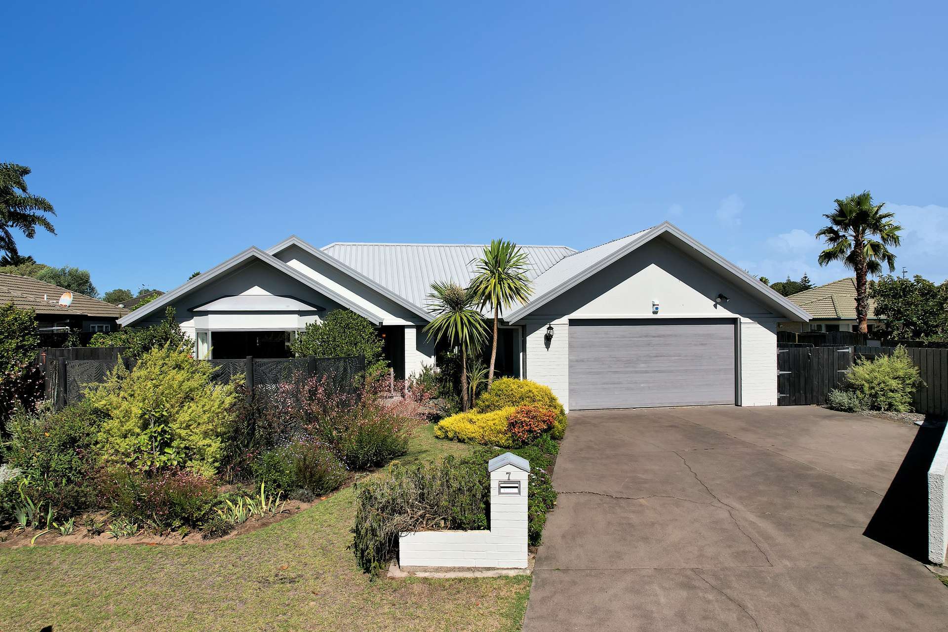 7 Bahamas Key Papamoa_0