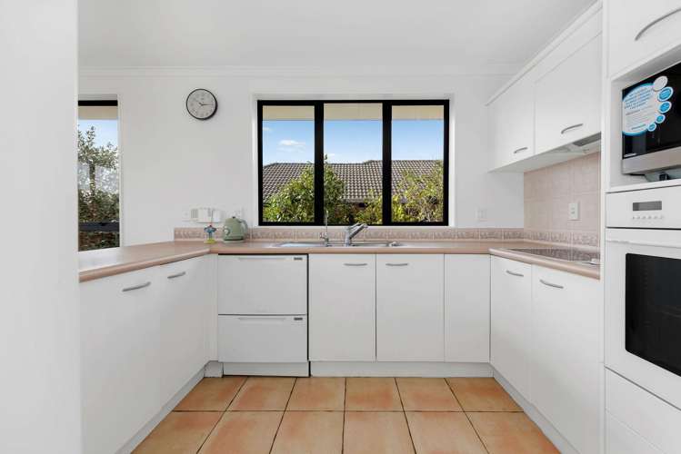 43 Fernbrook Close Pakuranga Heights_9