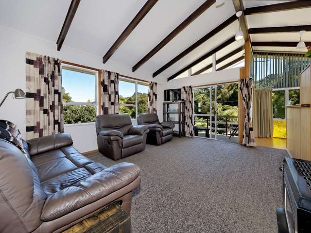 11 Upland Road Huia_2