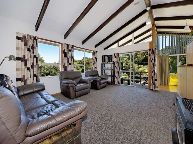 11 Upland Road Huia_2