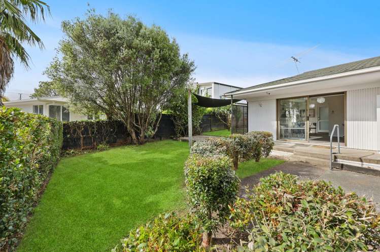 2/27 Matuhi Rise Henderson_17