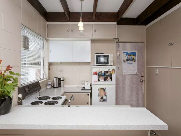 17 Tawa Street Hilltop_2