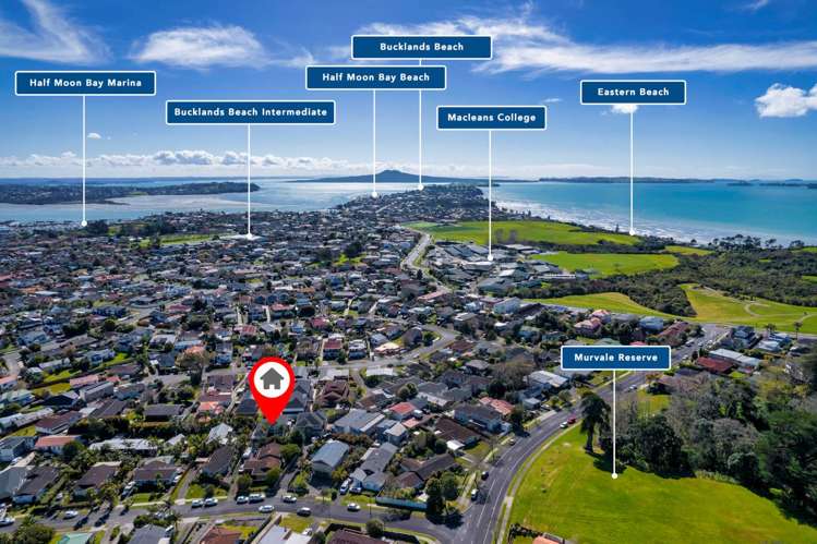 54 Jandell Crescent Bucklands Beach_10