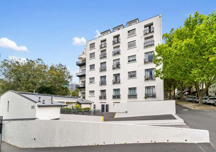 GB/68 Greys Avenue Auckland Central_17