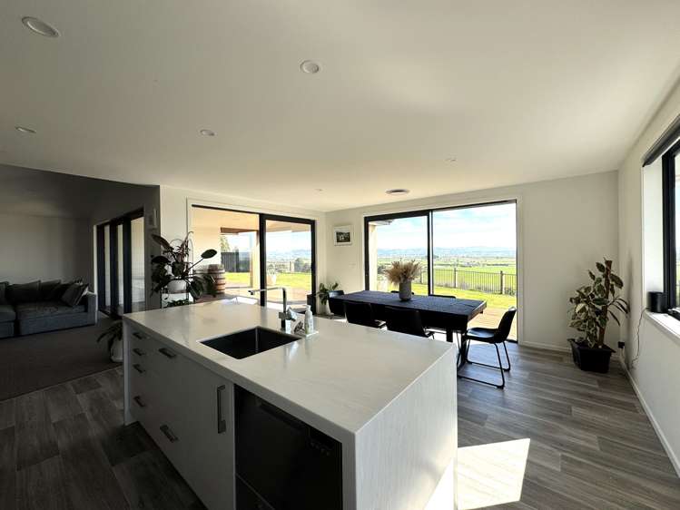 6 Salcombe Street Kaitangata_8