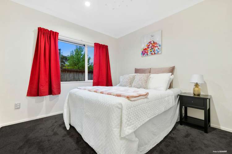 1 Stamford Crescent Flat Bush_17