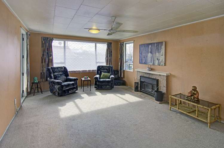 4 Leeds Place Solway_1