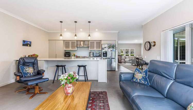 20 Kensington Drive Orewa_7